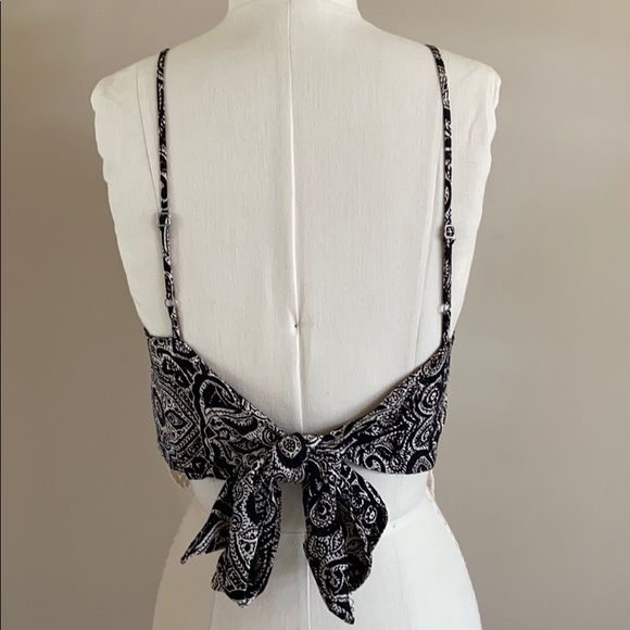 Abercrombie & Fitch summer top 🔥 - Picture 2 of 9